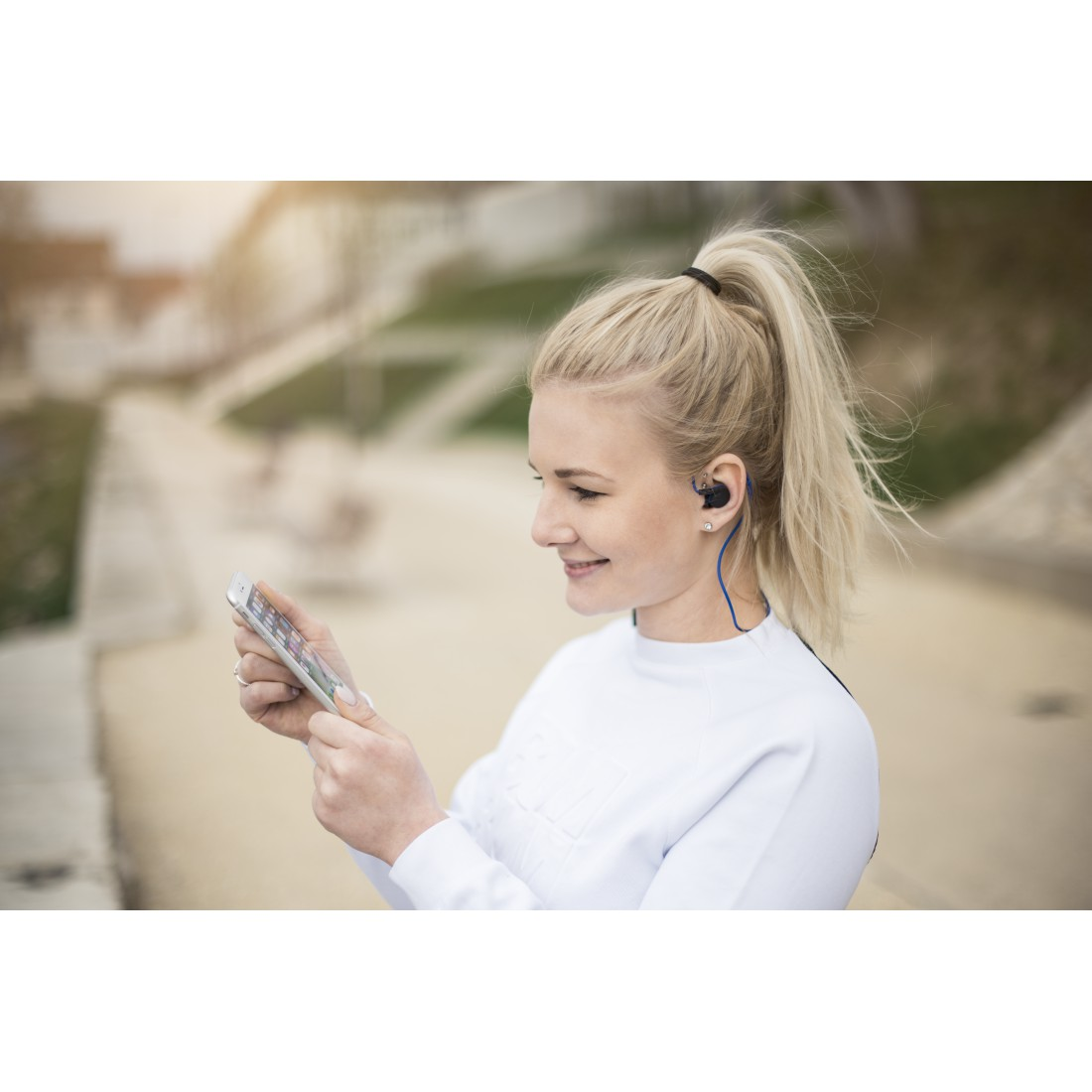HAMA Freedom Athletics, In-ear Bluetooth Kopfhörer Schwarz/Blau