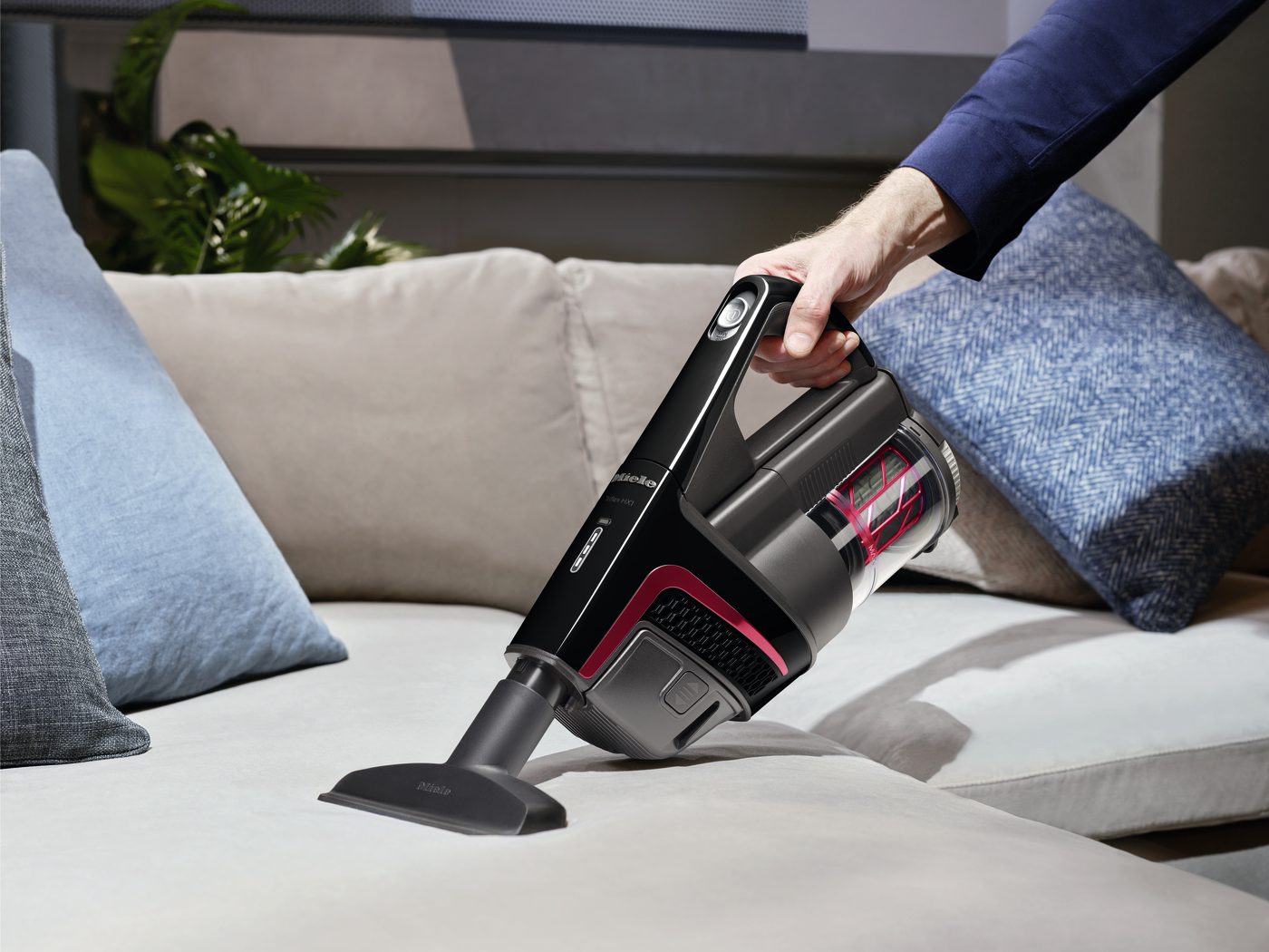 MIELE Aspirateur balai Triflex HX1 (SMUL1)
