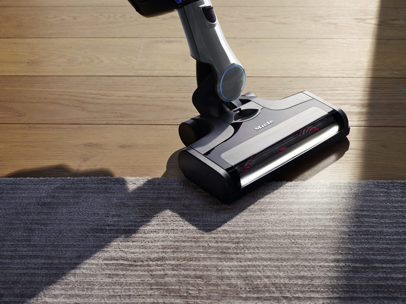 MIELE Aspirateur balai Triflex HX1 Flash (SMML5)
