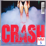 Albumcover für "CRASH" mit rotem Titel über einem nebligen Hintergrund.