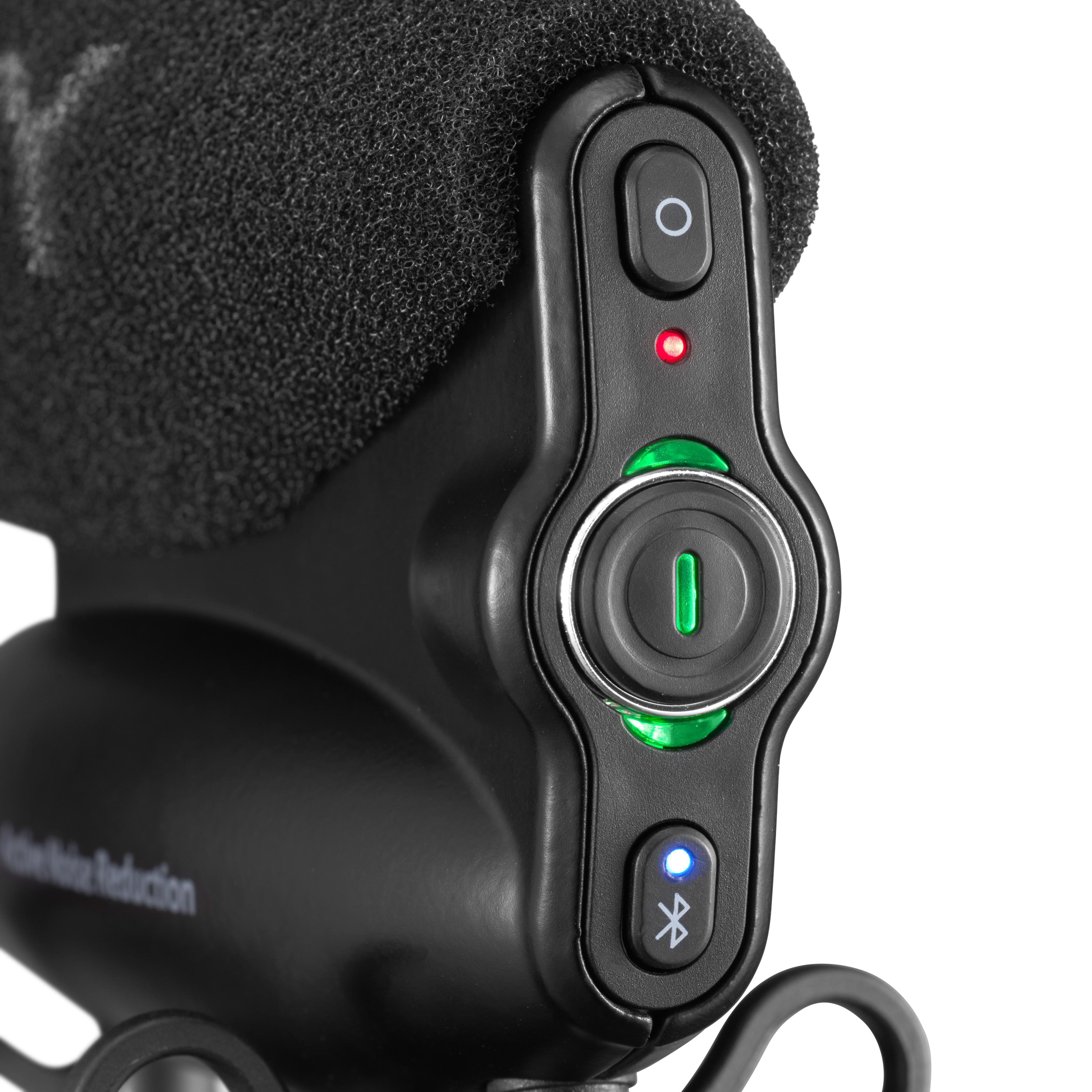 Nahaufnahme eines schwarzen Mikrofon-Bedienfelds mit Lichtern und Tasten. Bluetooth-Symbol sichtbar.