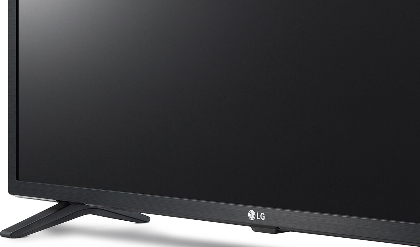 Nahaufnahme eines schwarzen LG-Fernsehers mit schwarzem Ständer, LG-Logo sichtbar.