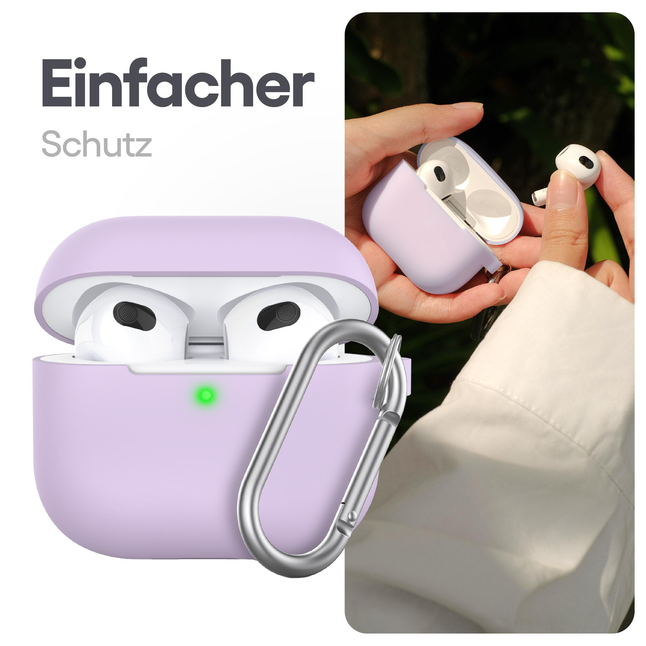 Lila AirPods-Hülle mit silbernem Karabiner und AirPods im Inneren.