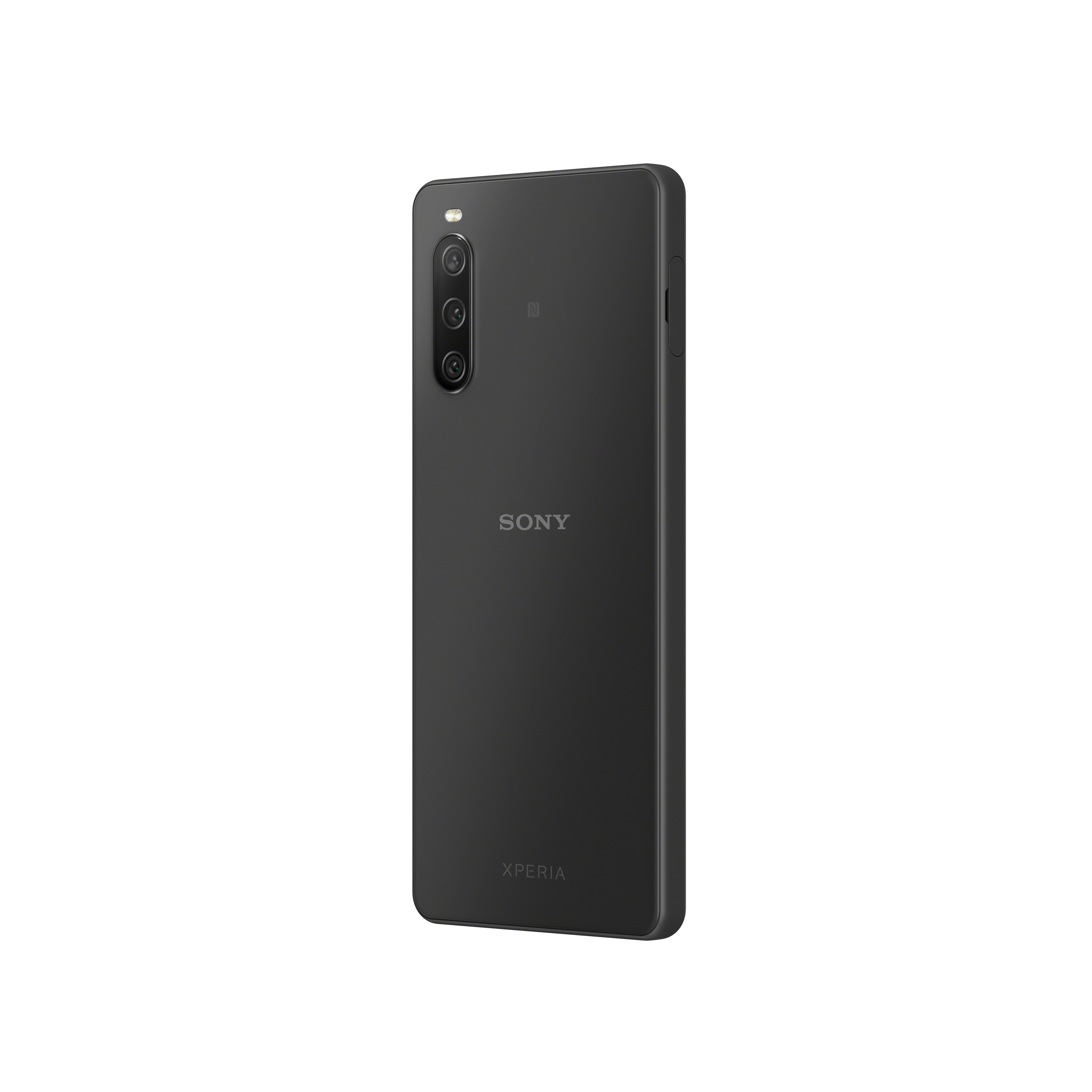 Schwarzes Sony Xperia Telefon, Rückansicht, mit drei Kameras und Sony- und Xperia-Logos.