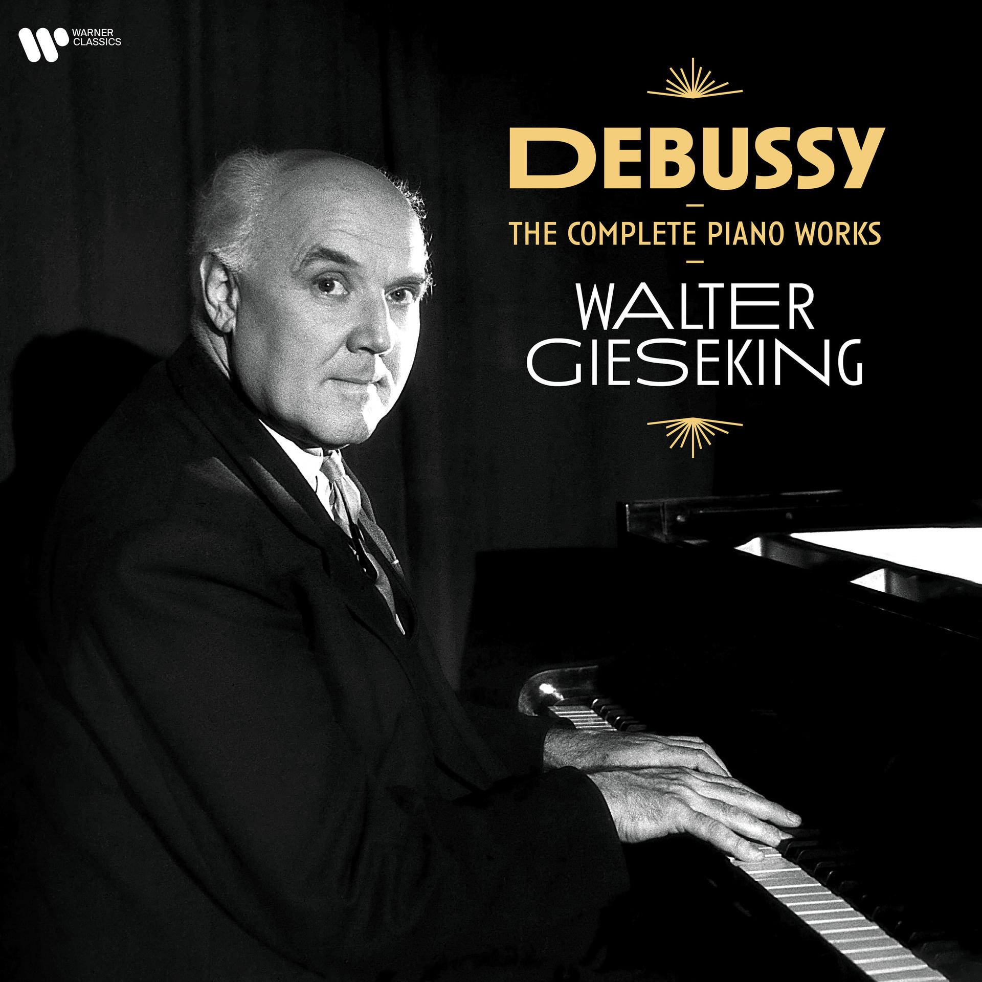 Walter Gieseking fekete-fehér képe zongorázás közben. Album borító arany szöveggel.