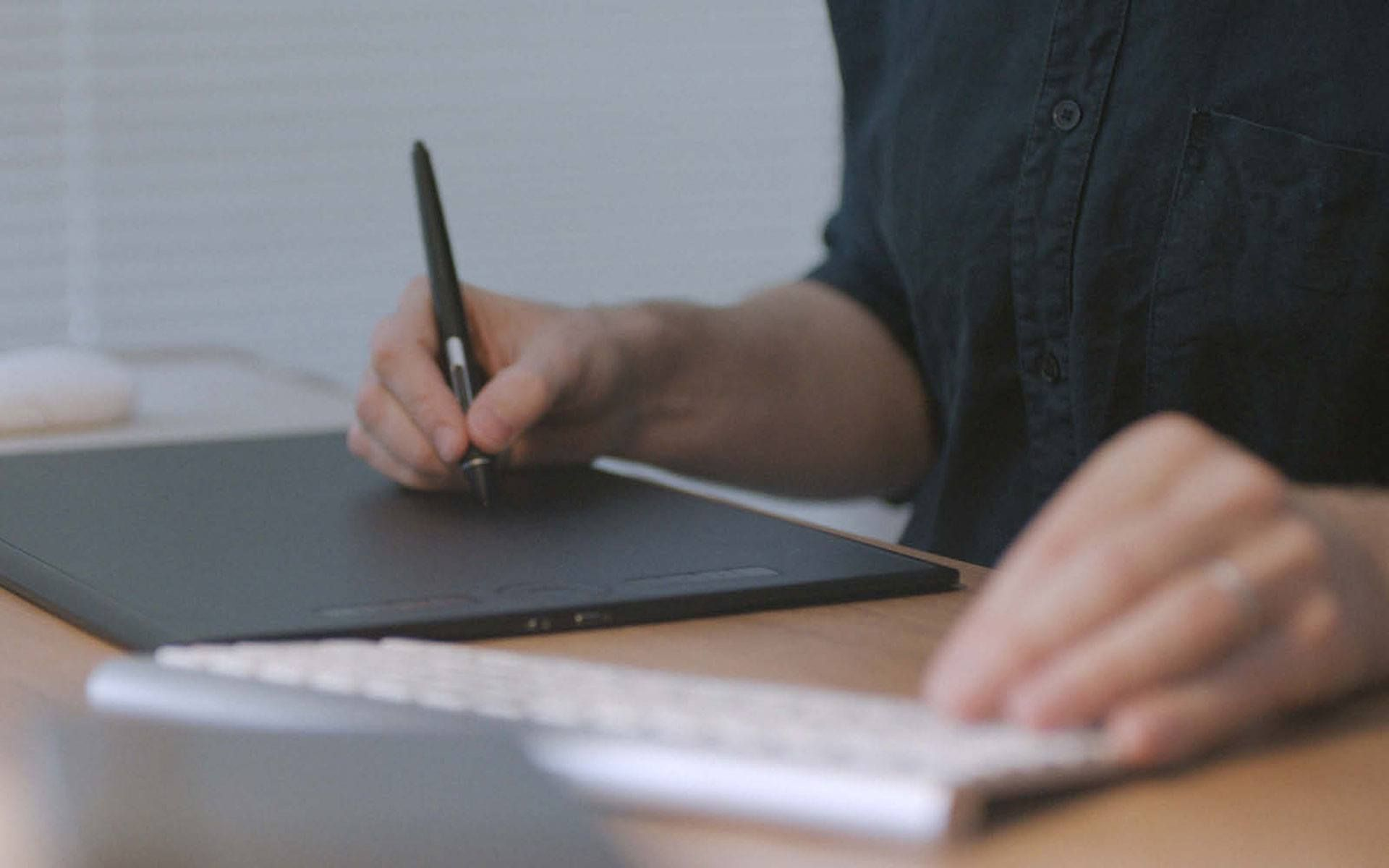 WACOM Intuos Pro Medium Grafiktablett mit 5 Jahre Garantie