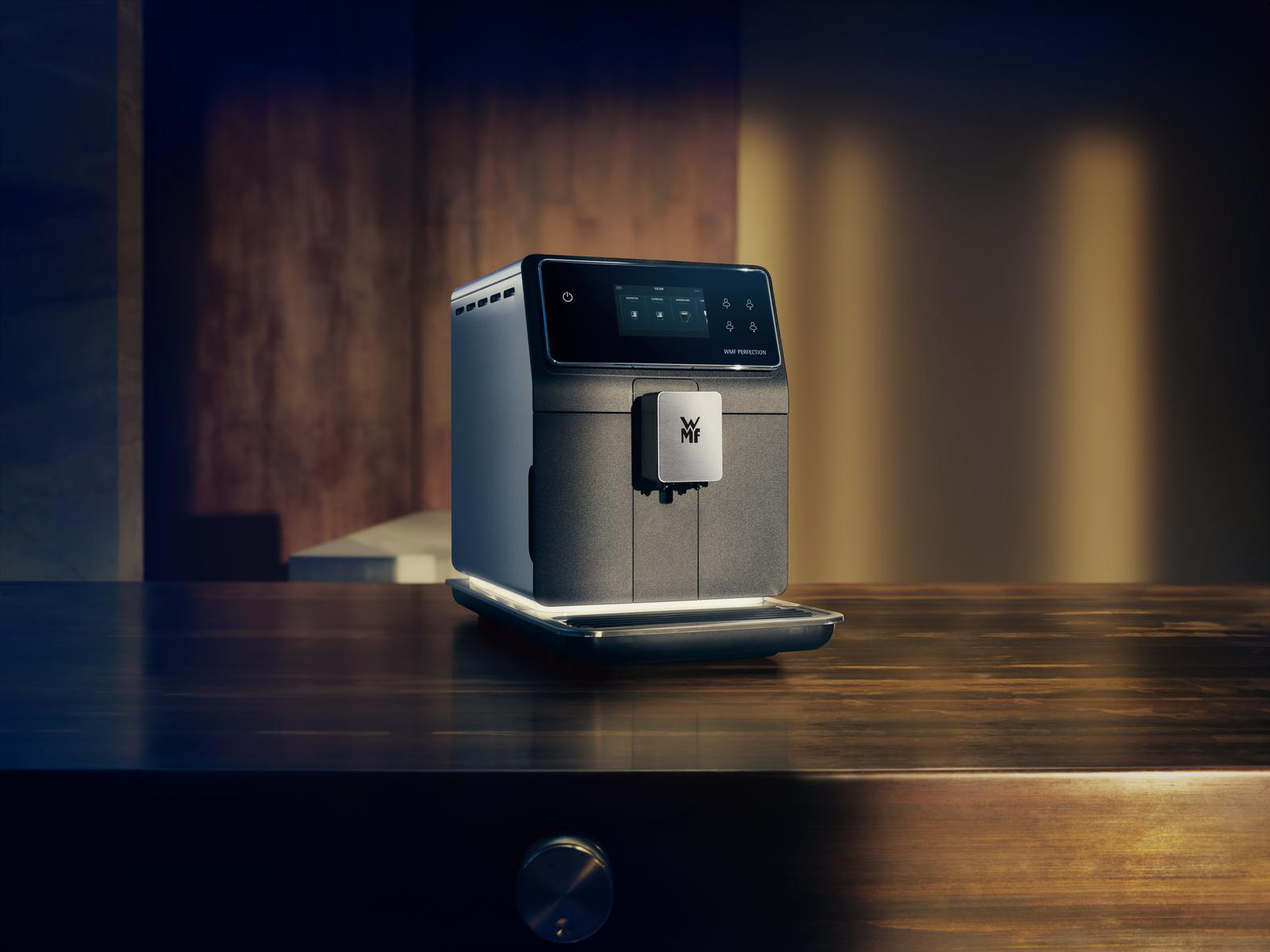Eine schwarze Kaffeemaschine mit Touchscreen.