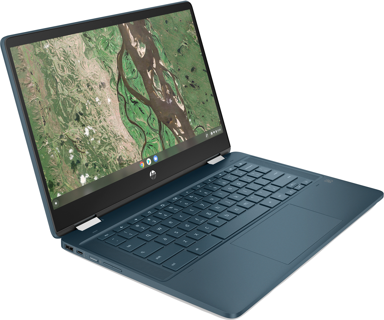 Un ordinateur portable HP teal est ouvert. L'écran affiche une carte. Le clavier est visible. L'ordinateur est sur une surface blanche.
