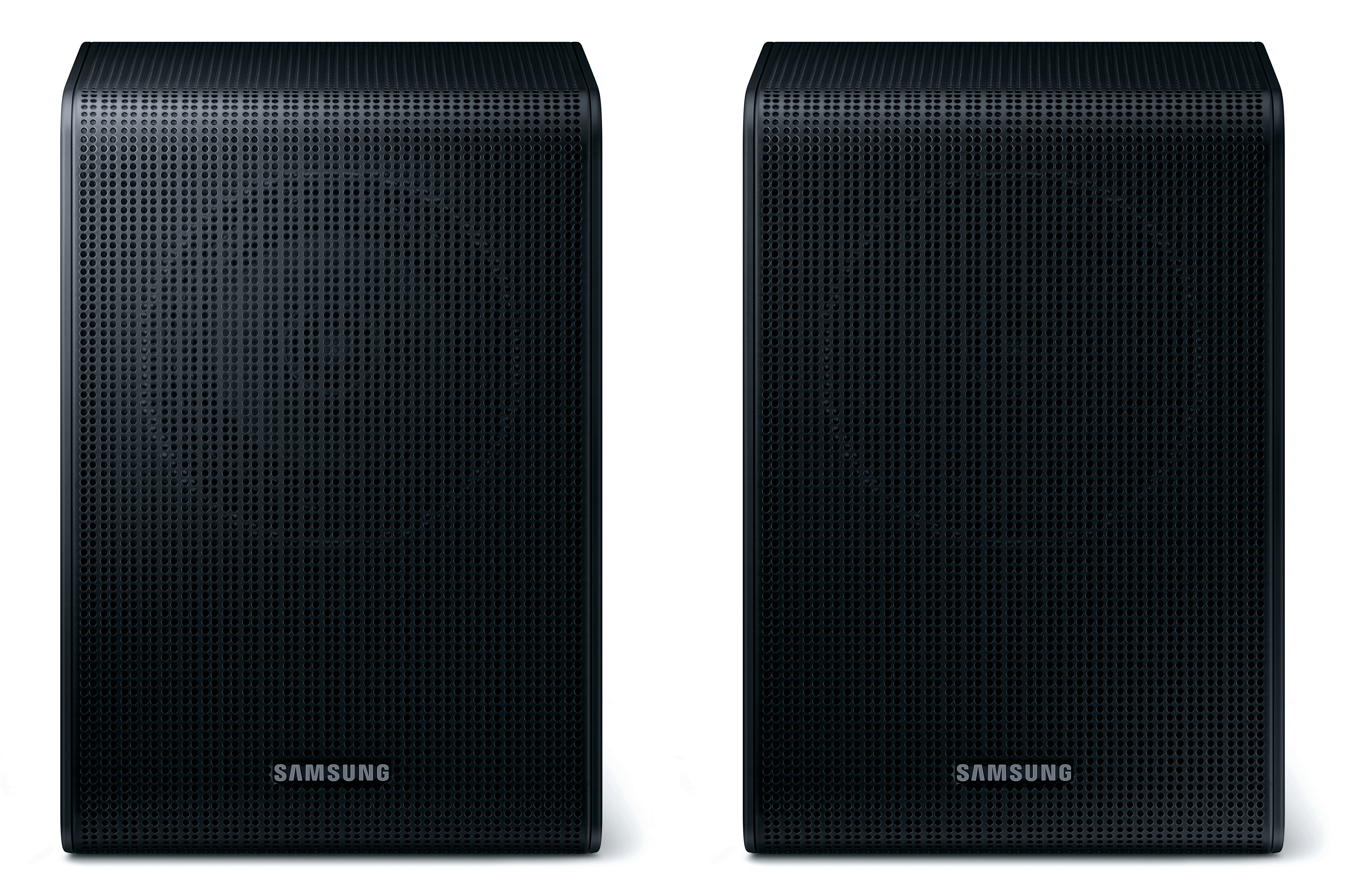 Zwei schwarze Samsung-Lautsprecher nebeneinander auf weißem Hintergrund.