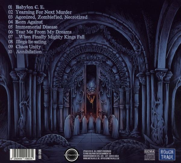 Egy album hátlapja szöveggel és egy sötét, gótikus jelenettel figurákkal.