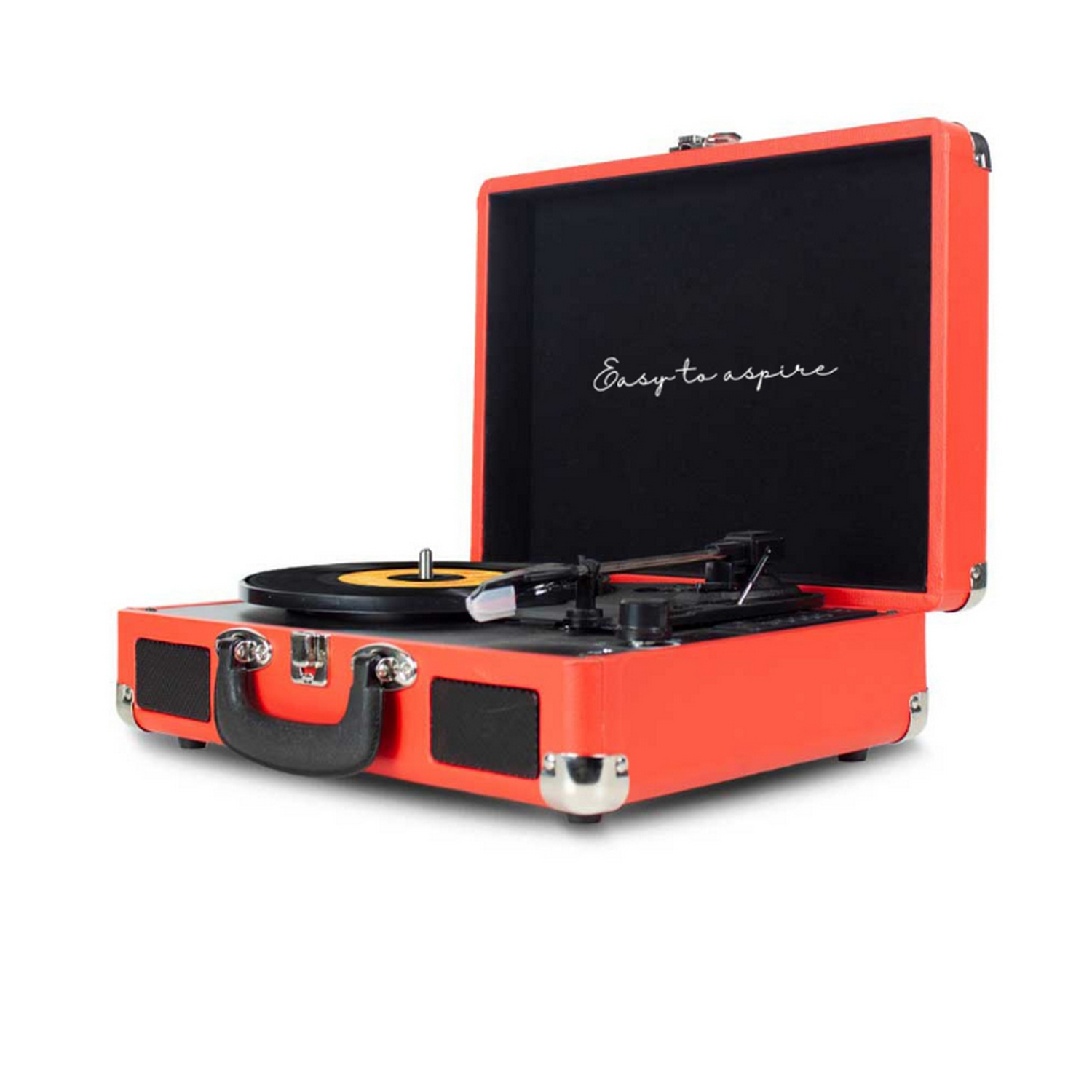 Tocadiscos naranja con la tapa abierta. Interior negro con texto blanco. Fondo blanco.