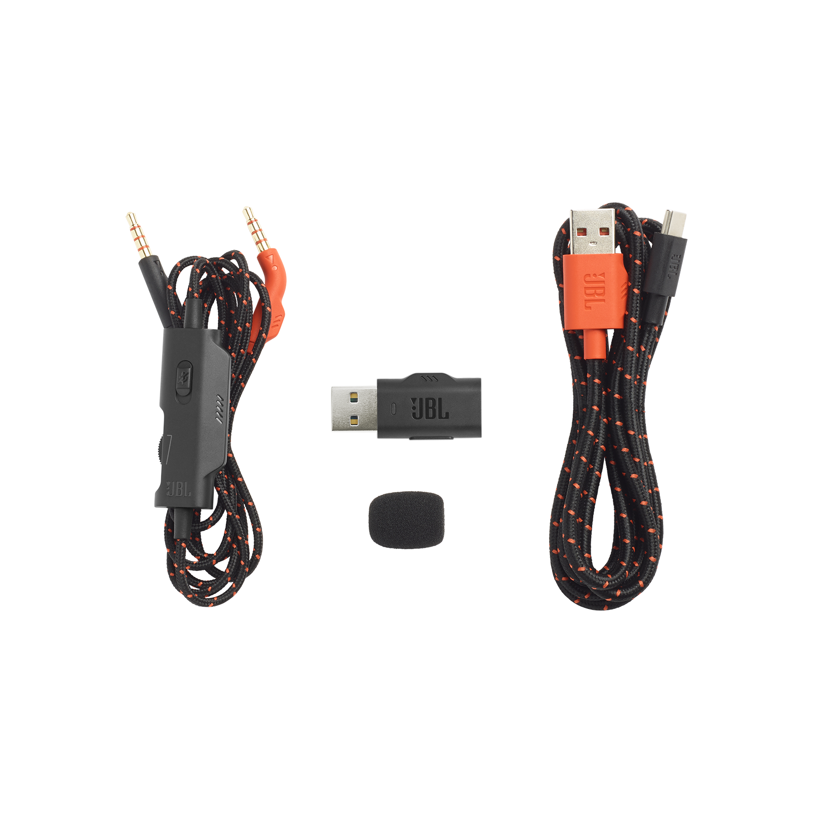 JBL kabloları: iki ses jakı, USB ve siyah-turuncu bir kablo üzerinde mikrofon.