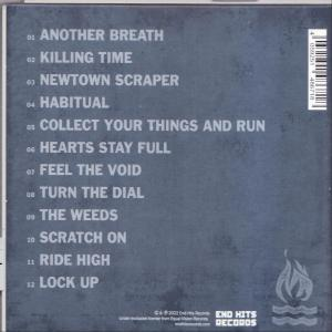 Rückseite einer CD mit Titelliste. Text auf grauem Hintergrund.