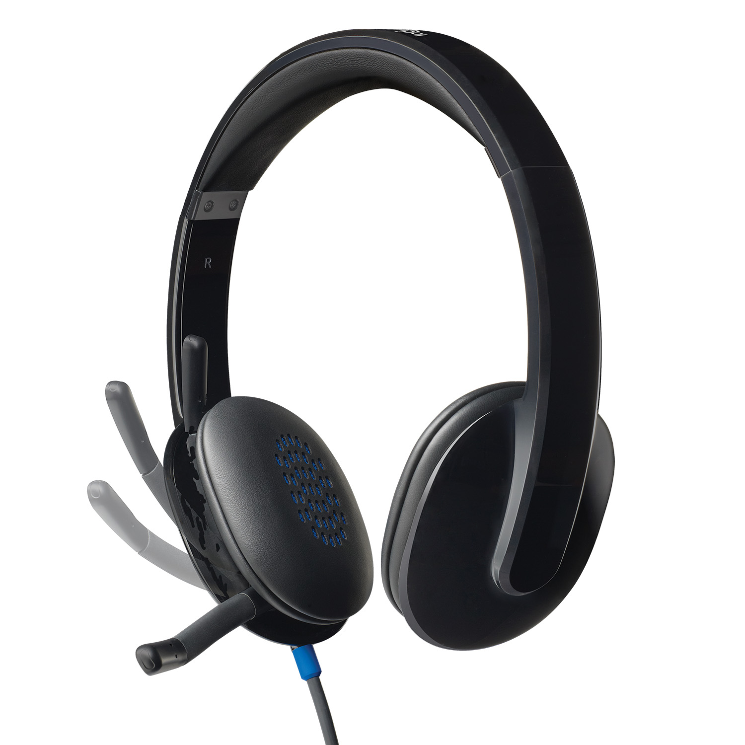 Auriculares negros con micrófono ajustable. Texto en los auriculares: R. Cable azul visible.