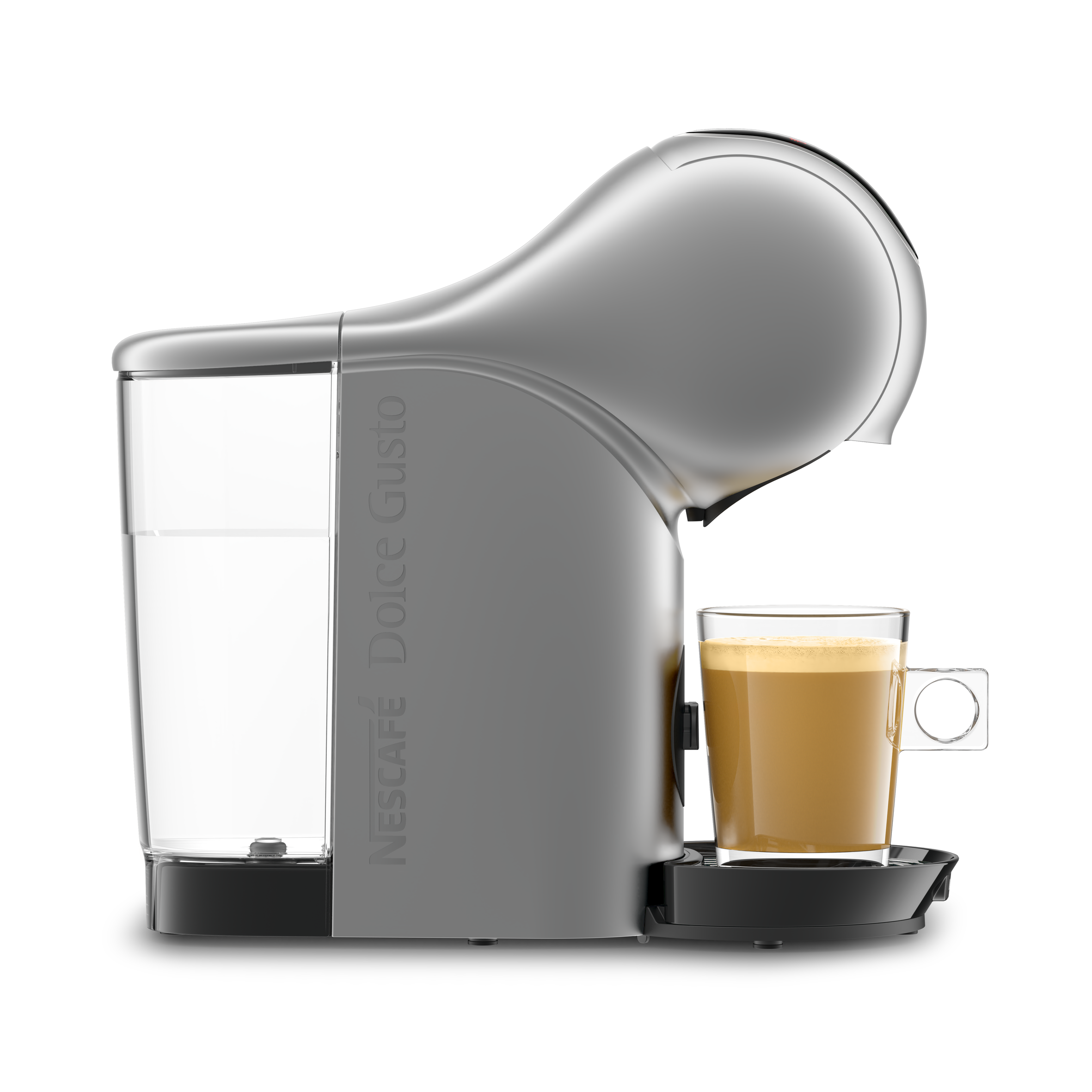 Una cafetera plateada con una taza de café sobre una superficie negra.