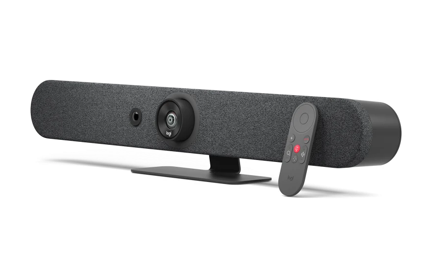 Dunkelgraue Soundbar mit Kamera und Fernbedienung auf weißem Hintergrund.