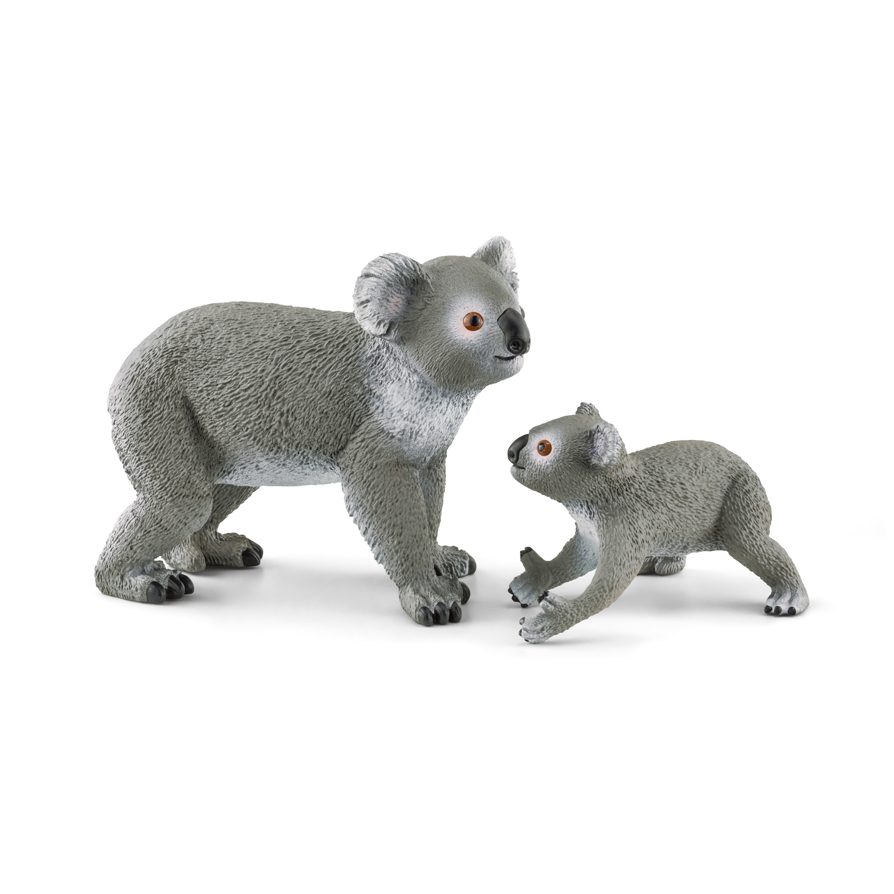 Zwei Koala-Bären-Figuren, ein Erwachsener und ein Baby, auf weißem Untergrund.