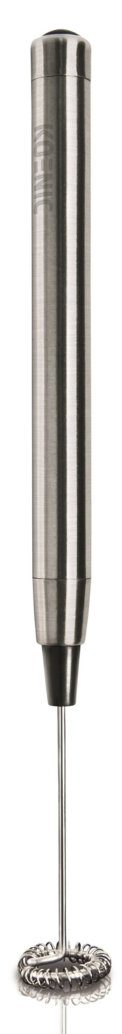 Ein silberner Milchaufschäumer. Der Aufschäumer hat einen langen zylindrischen Körper und einen Quirl.