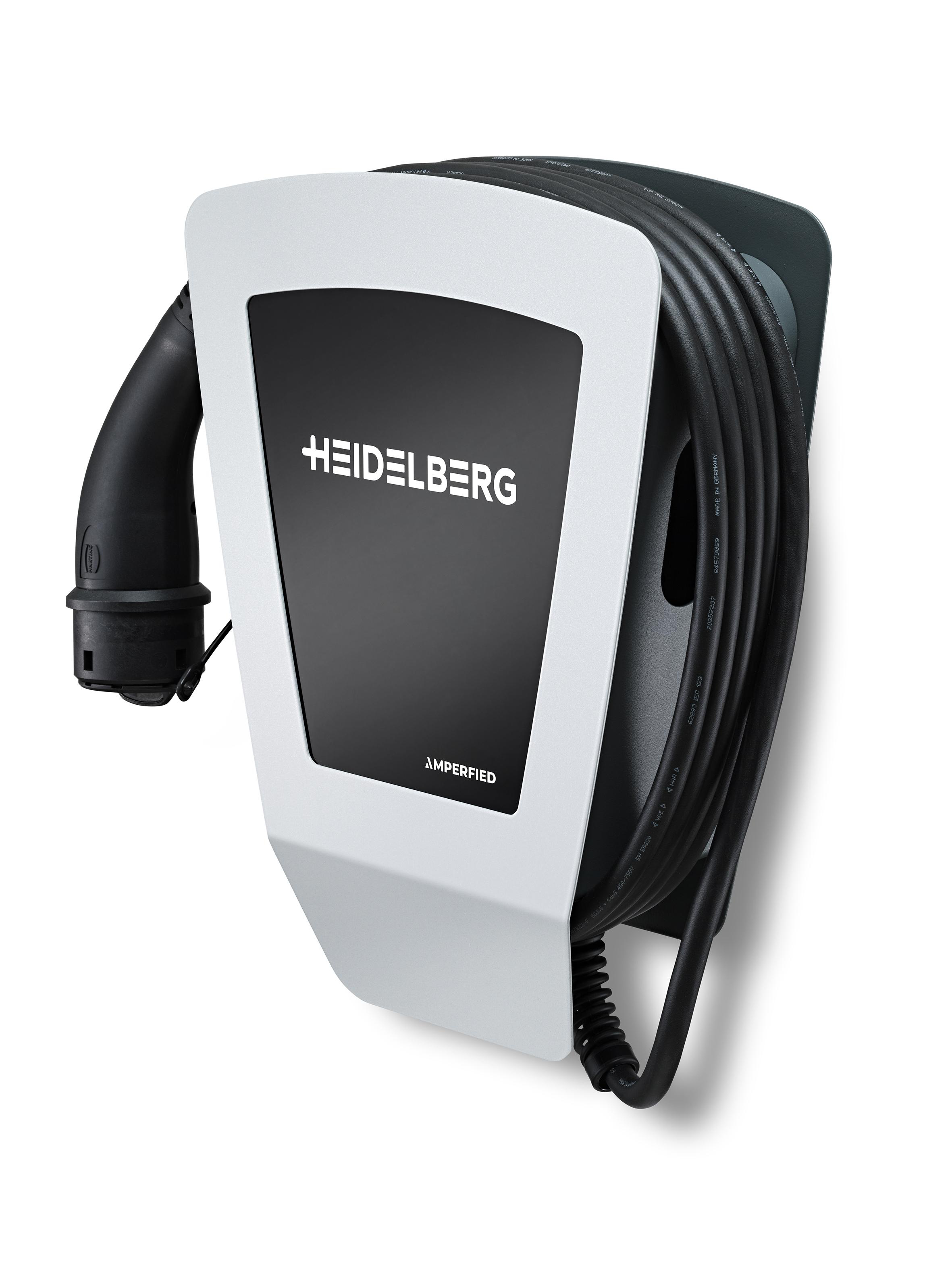 Eine Wand-Ladestation für Elektrofahrzeuge, weiß und schwarz, mit angeschlossenem Ladekabel.