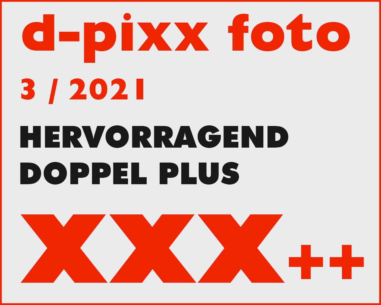 Couverture de magazine avec texte : d-pixx foto. Texte : 'HERVORRAGEND DOPPEL PLUS' et 'XXX++' en rouge.
