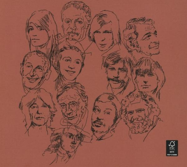 Un collage de visages esquissés, peut-être des portraits, sur un fond brun rougeâtre.