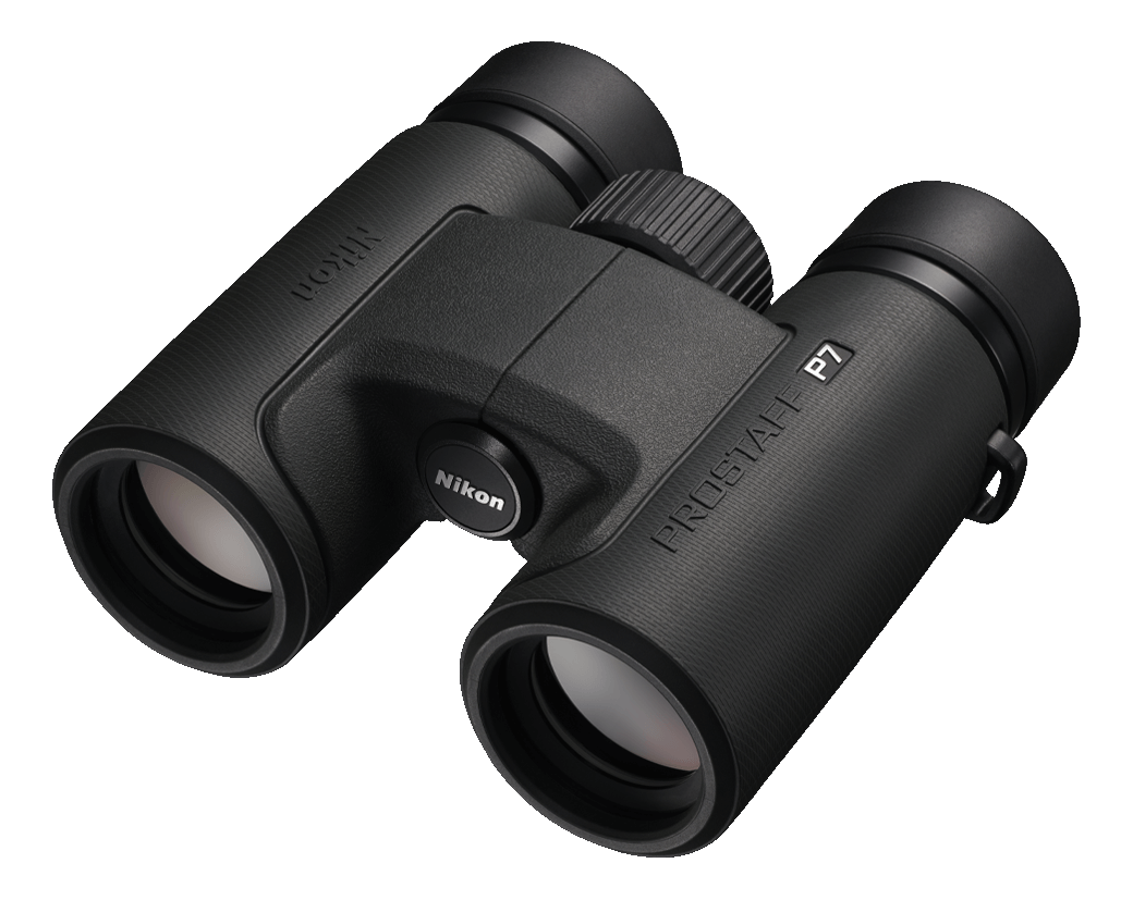 Jumelles Nikon Prostaff P7 noires sur fond noir, gros plan.