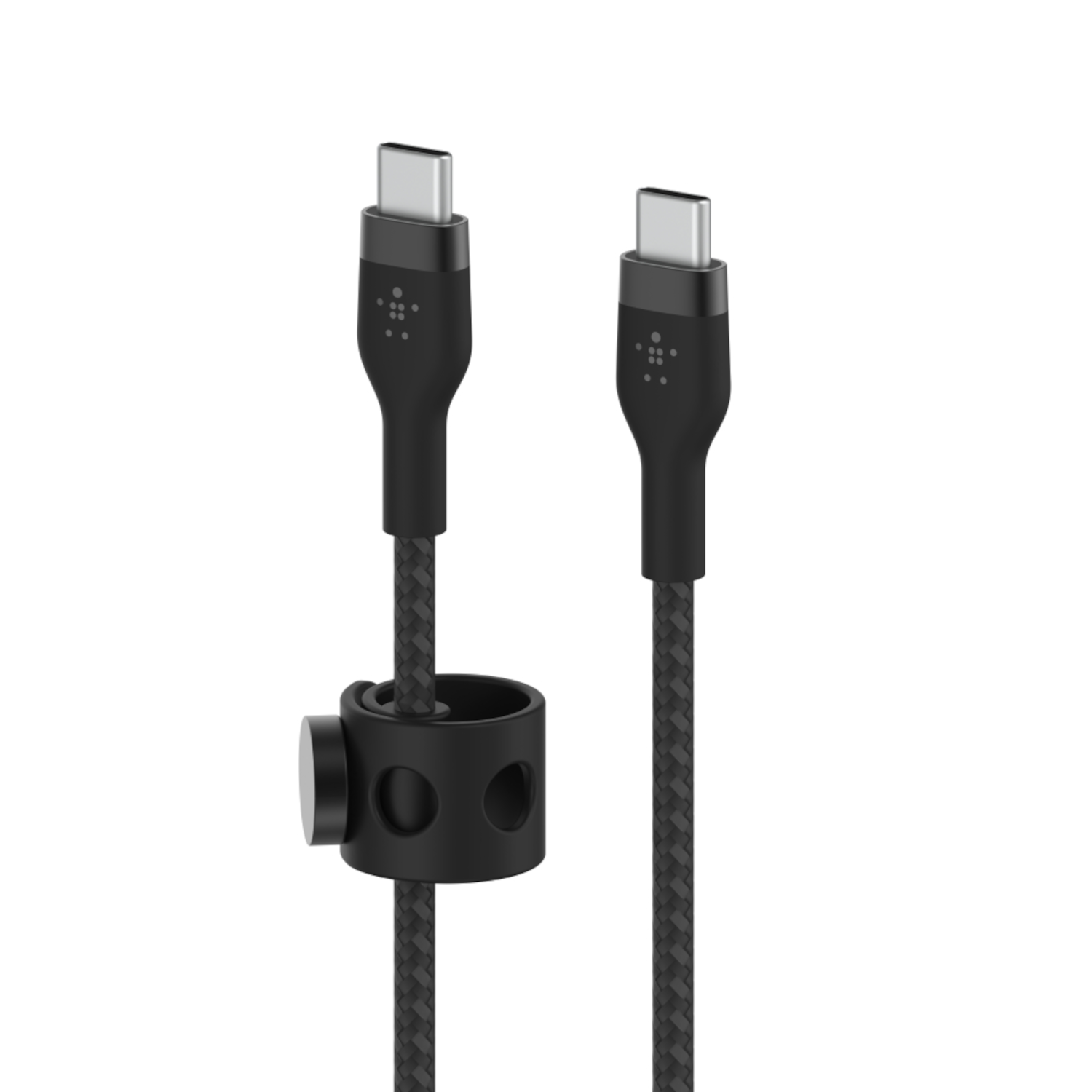 Deux câbles USB-C noirs avec connecteurs argentés, un maintenu par un organiseur de câbles noir à fermeture magnétique, sur fond blanc.