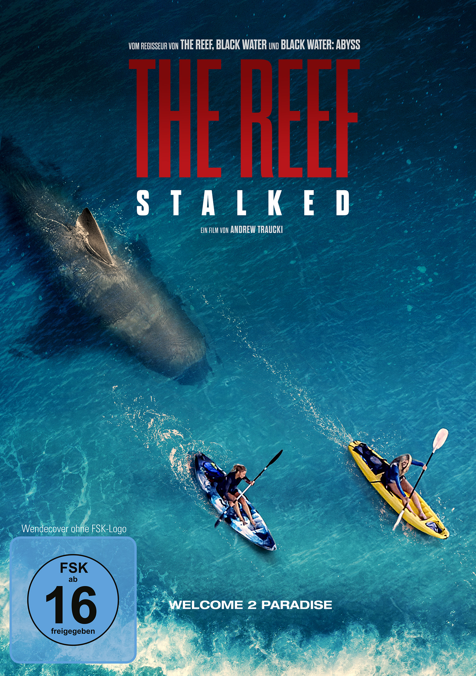 Filmposter für 'The Reef: Stalked'. Haifischflosse sichtbar. Kajakfahrer im Wasser. Blaues Meer.