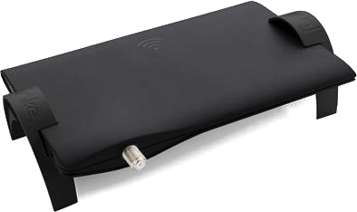 Schwarze TV-Antenne mit Ständer und Koaxialkabelanschluss.