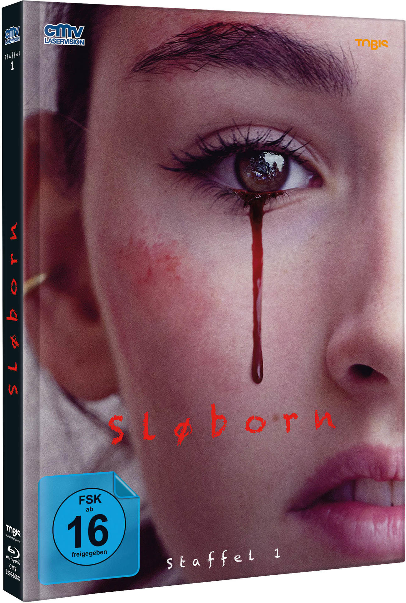 Filmcover eines Frauengesichts mit einer Blutträne. Der Titel lautet 'Sløborn', mit Text auf Deutsch.
