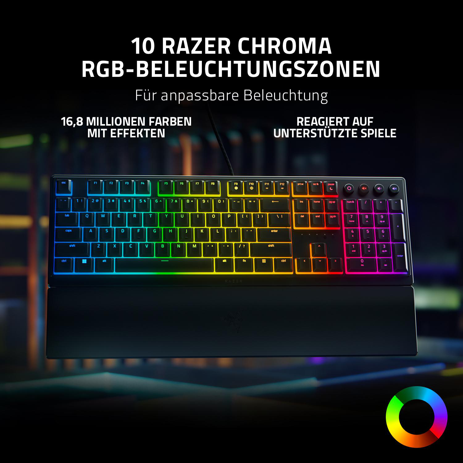 Eine schwarze Tastatur mit regenbogenfarbenen Tasten und einer Handballenauflage. Es liegt auf einer schwarzen Oberfläche mit Effekten.