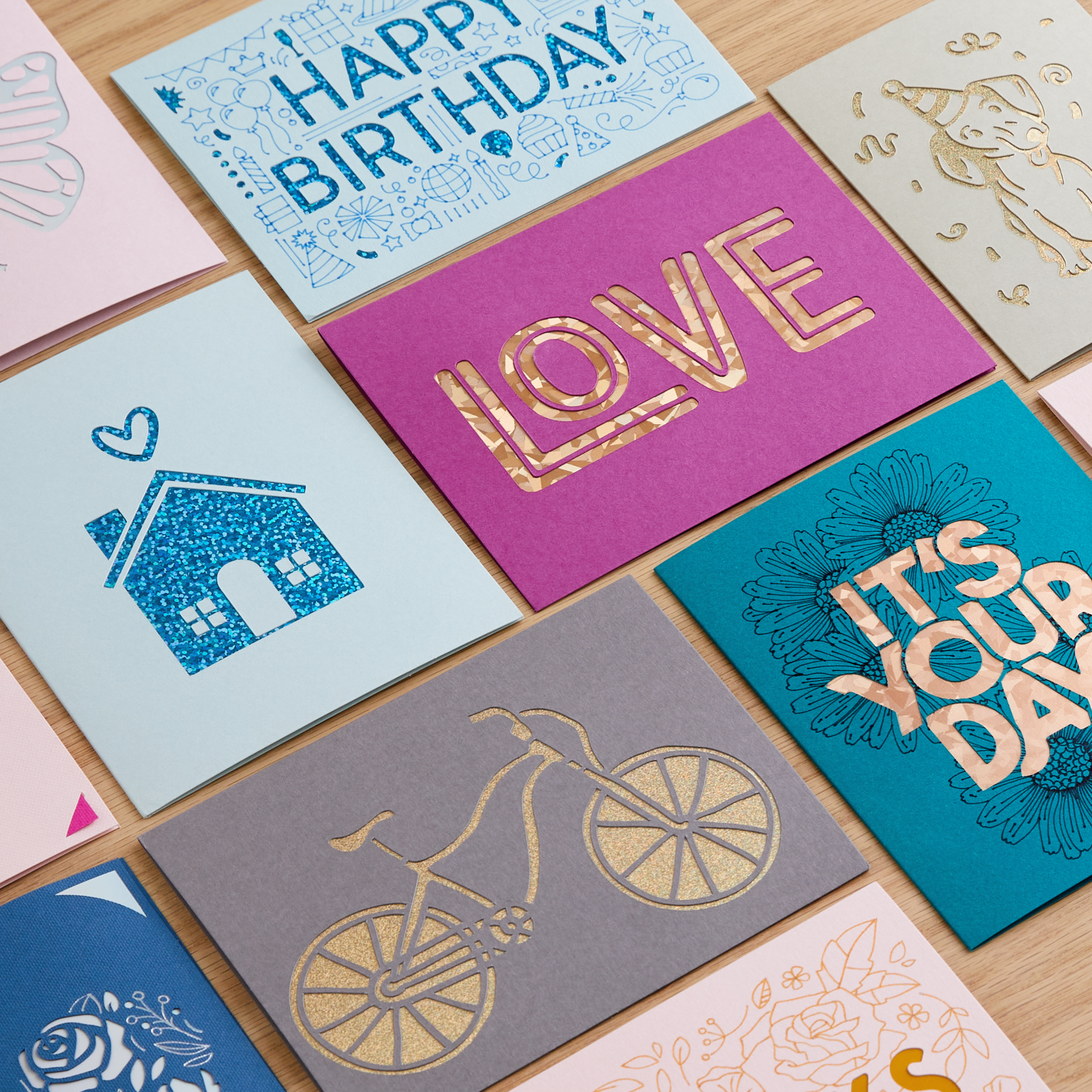 CRICUT Neutral-Musterset R40 Cut-Away Karten