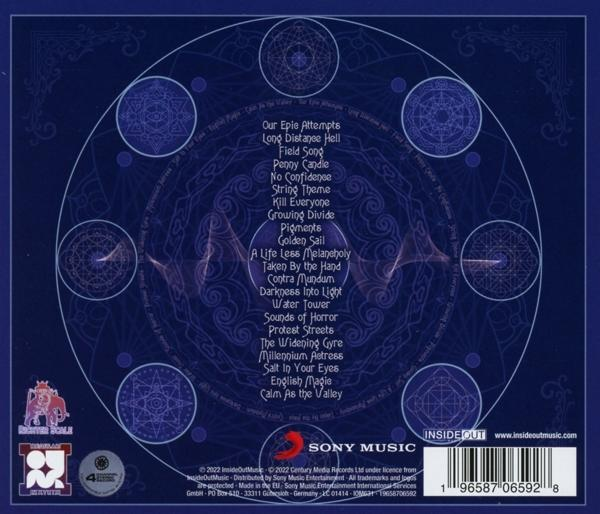 Albumcover. Blauer Hintergrund mit Text und kreisförmigen Designs. Titel und Titelliste.