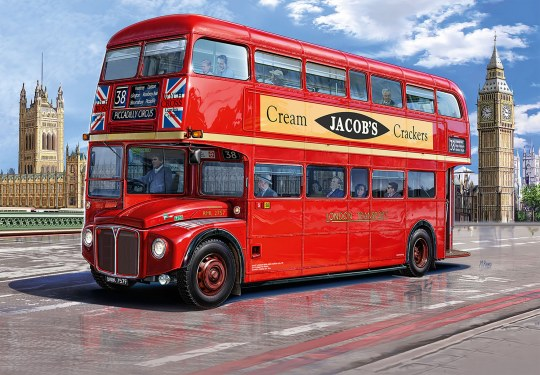 Roter Doppeldeckerbus in London, vorbei am Big Ben.