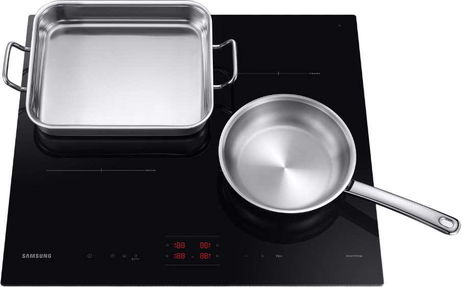 Een zwart Samsung inductiekookplaat heeft een vierkante en een ronde pan erop. Digitale displays tonen cijfers.