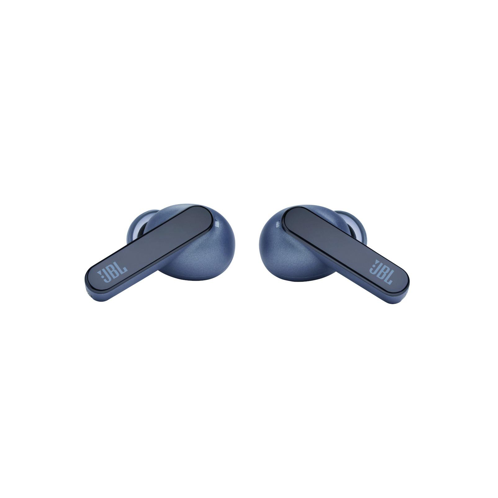 Zwei blaue JBL-Ohrhörer, abgewinkelt, mit JBL-Logo. Weißer Hintergrund, modernes Design.