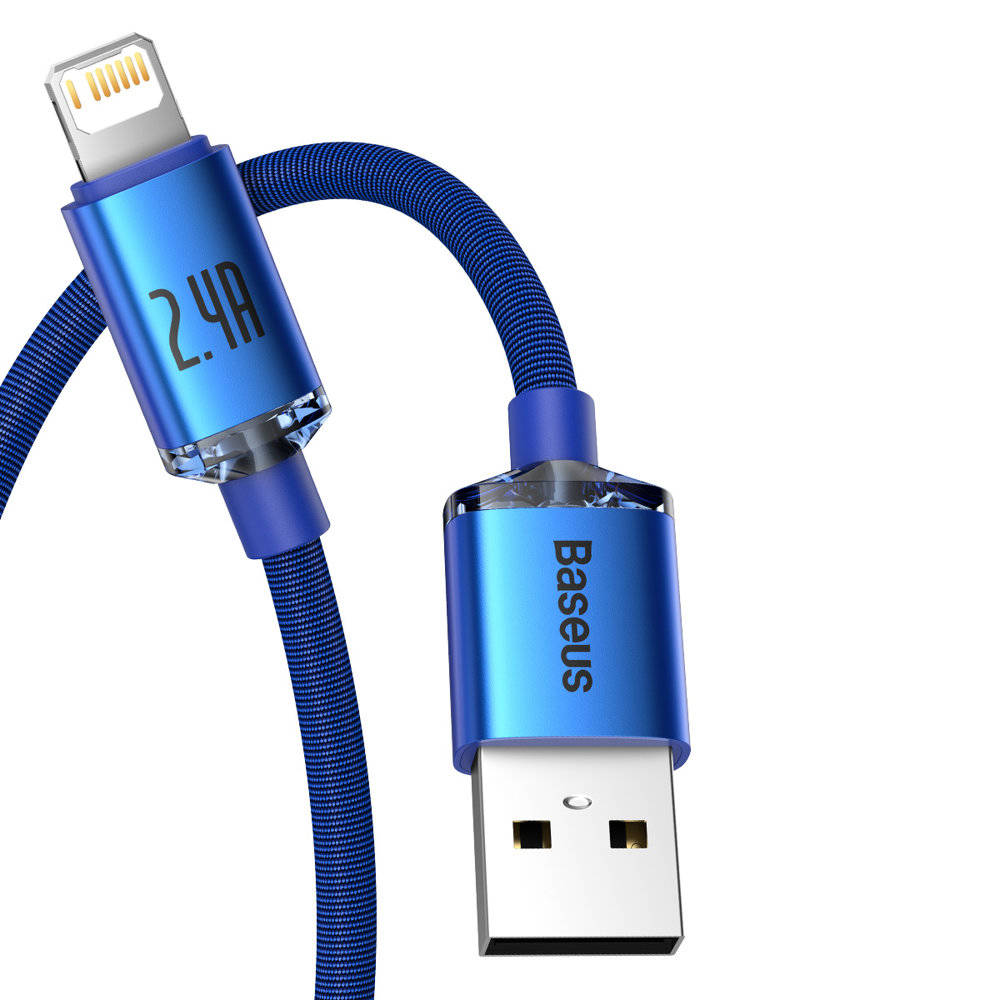 USB ve yıldırım konektörlü mavi şarj kablosu. Kablo 2.4A değerini gösteriyor.