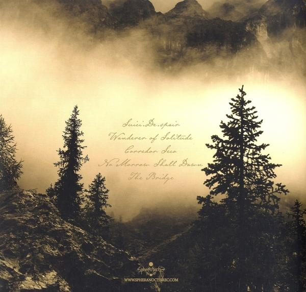 Albumcover. Berge, Bäume und ein nebliger Himmel. Text mit Songtiteln.