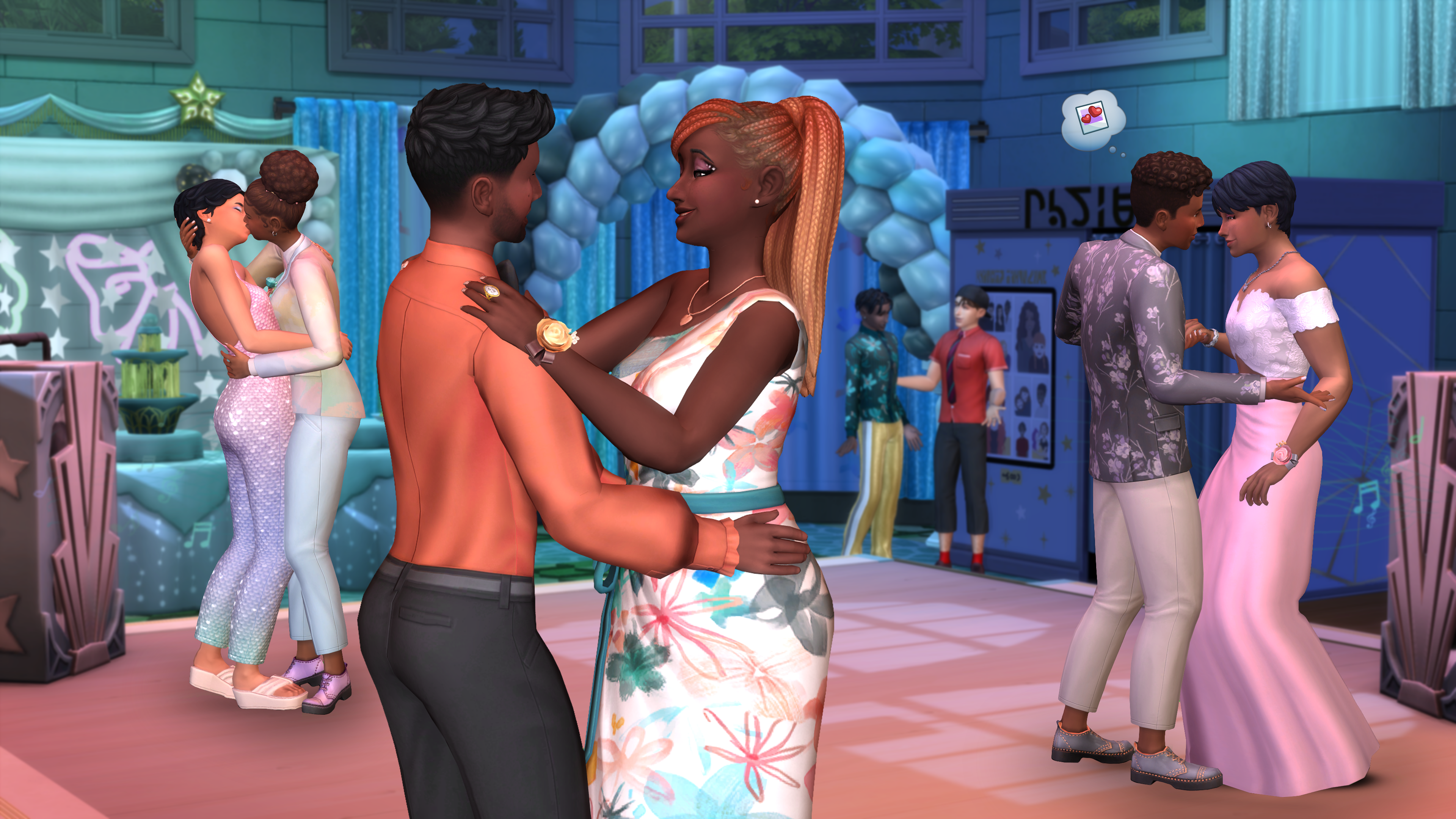 Leute tanzen auf einer Party in Die Sims. Paare, Ballons und eine Bühne.
