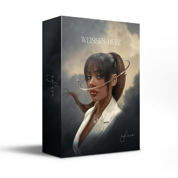 Musikalbum-Box-Art. Eine Frau mit Pferdeschwanz und einem Silberring um den Kopf ist auf dem Cover.