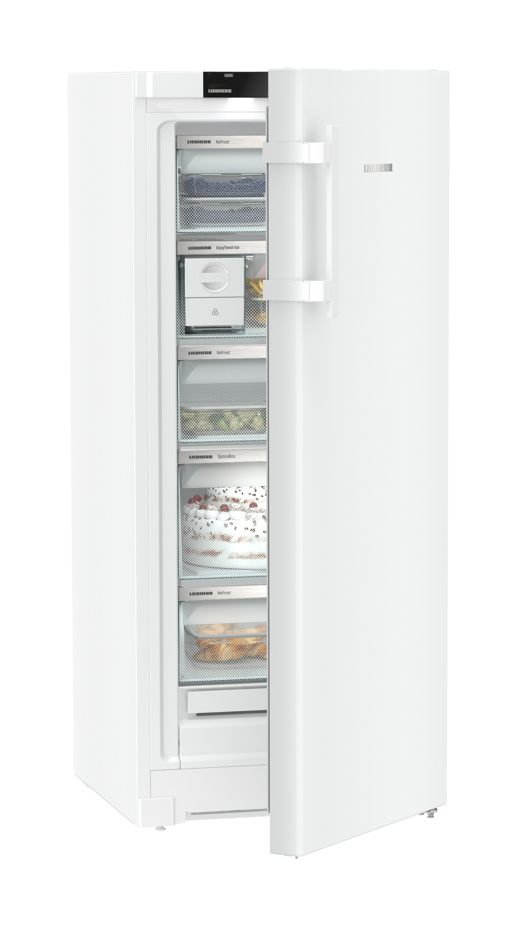 Weißer Kühlschrank mit geöffneter Tür, der Regale mit Lebensmitteln und Gegenständen zeigt. Weiß und grau in der Farbe.