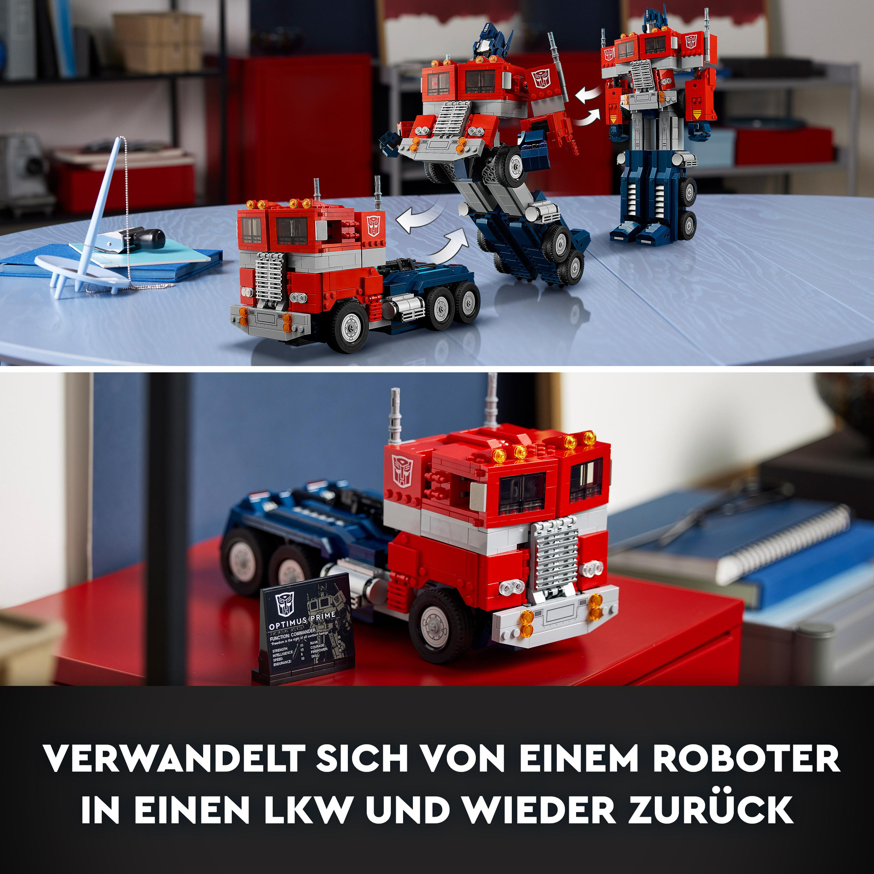 LEGO Optimus Prime, der sich vom Roboter zum Lastwagen verwandelt. Der Lastwagen ist rot und blau, mit Anhänger.