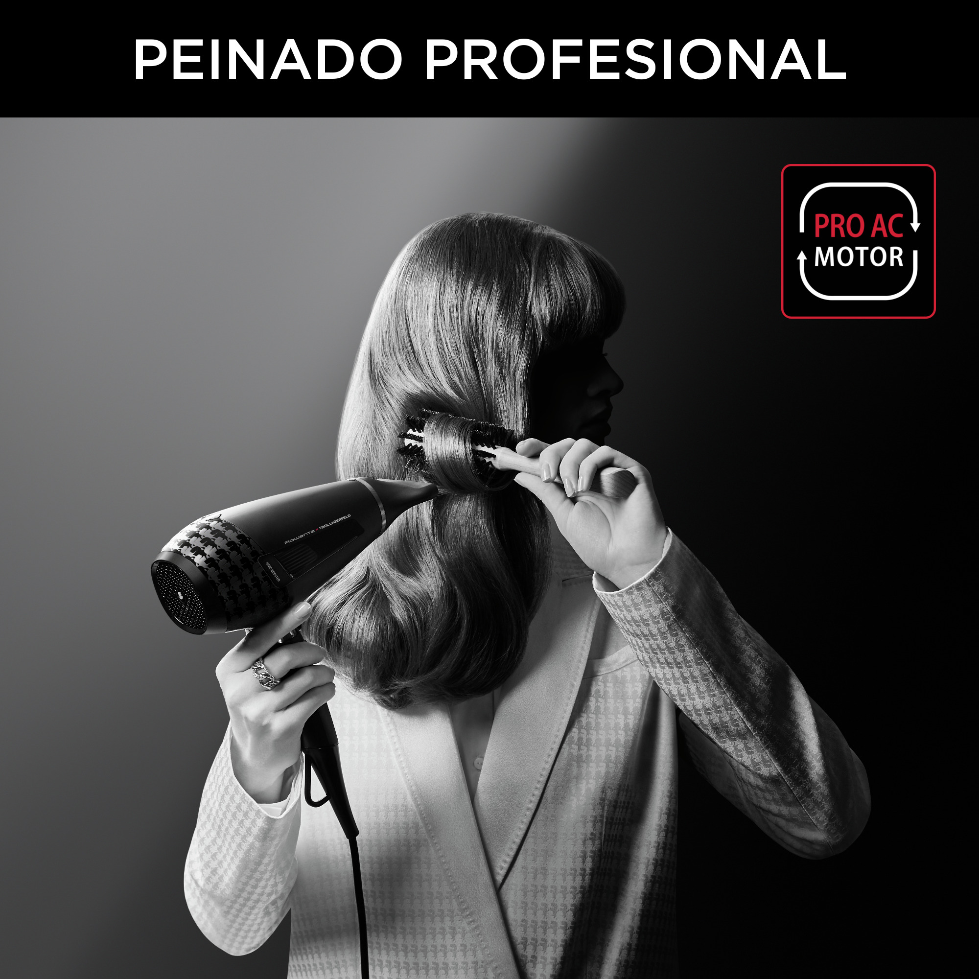 Una mujer con un abrigo blanco se peina con un secador negro. El texto dice 'PEINADO PROFESIONAL'.