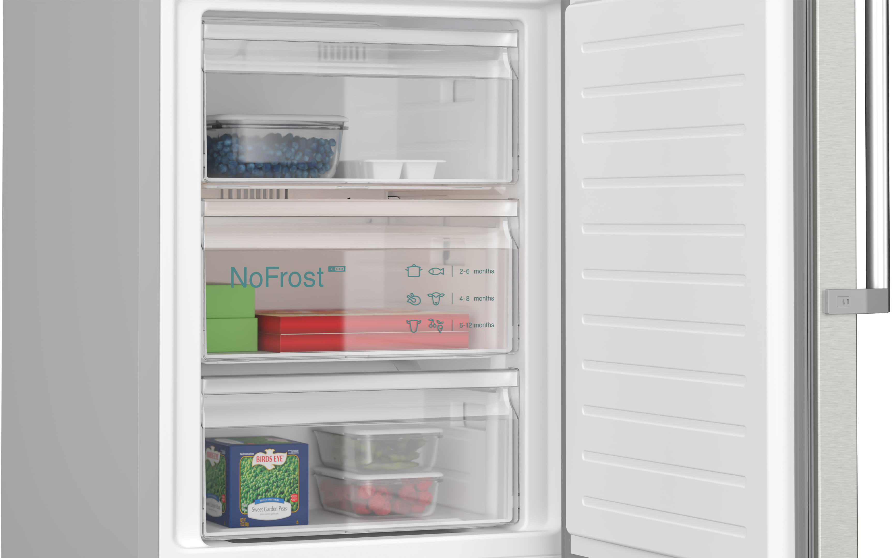 Offener Kühlschrank mit Regalen. Oberes Regal hat Blaubeeren. Mittlere Regale haben rote und grüne Behälter. Unteres Regal hat Essen.