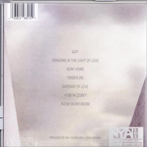 Rückseite einer CD-Hülle mit Songtiteln und Credits vor einem Hintergrund mit bewölktem Himmel.