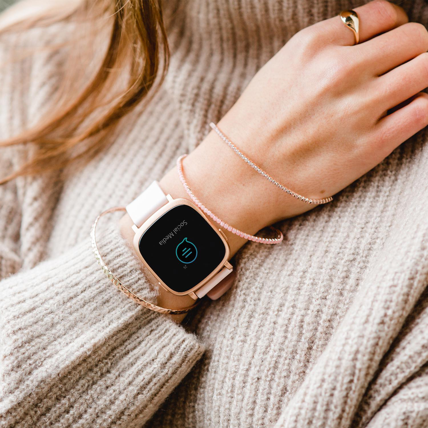 X-WATCH X-WATCH IVE XW FIT - URBAN ROSE - (54039) Smartwatch Polycarbonat Silikon, 20 x 247 mm, Gehäuse: Rosé Gold/Armband: Rosé Gold