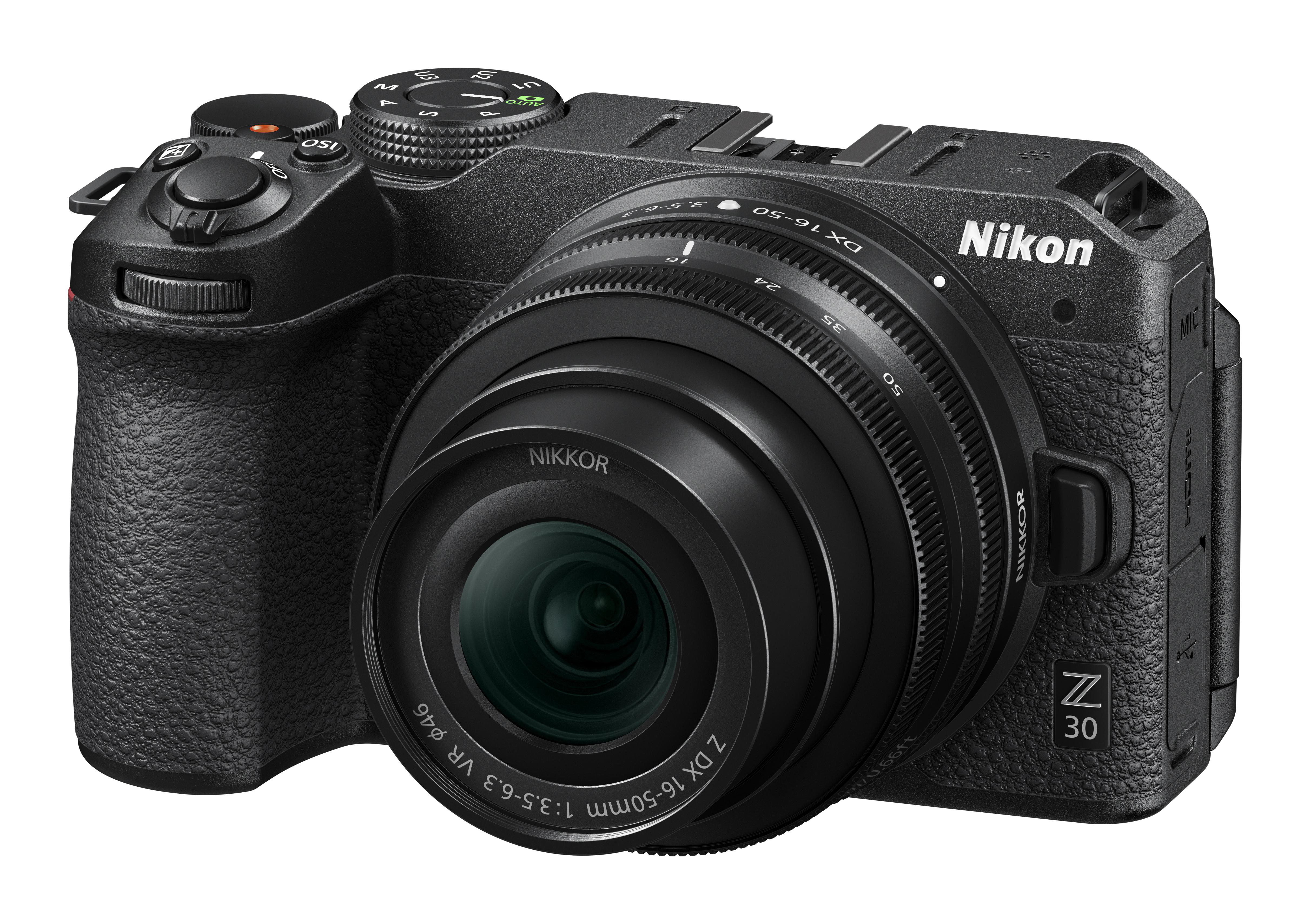 Eine schwarze Nikon Z 30 Kamera mit einem Objektiv.