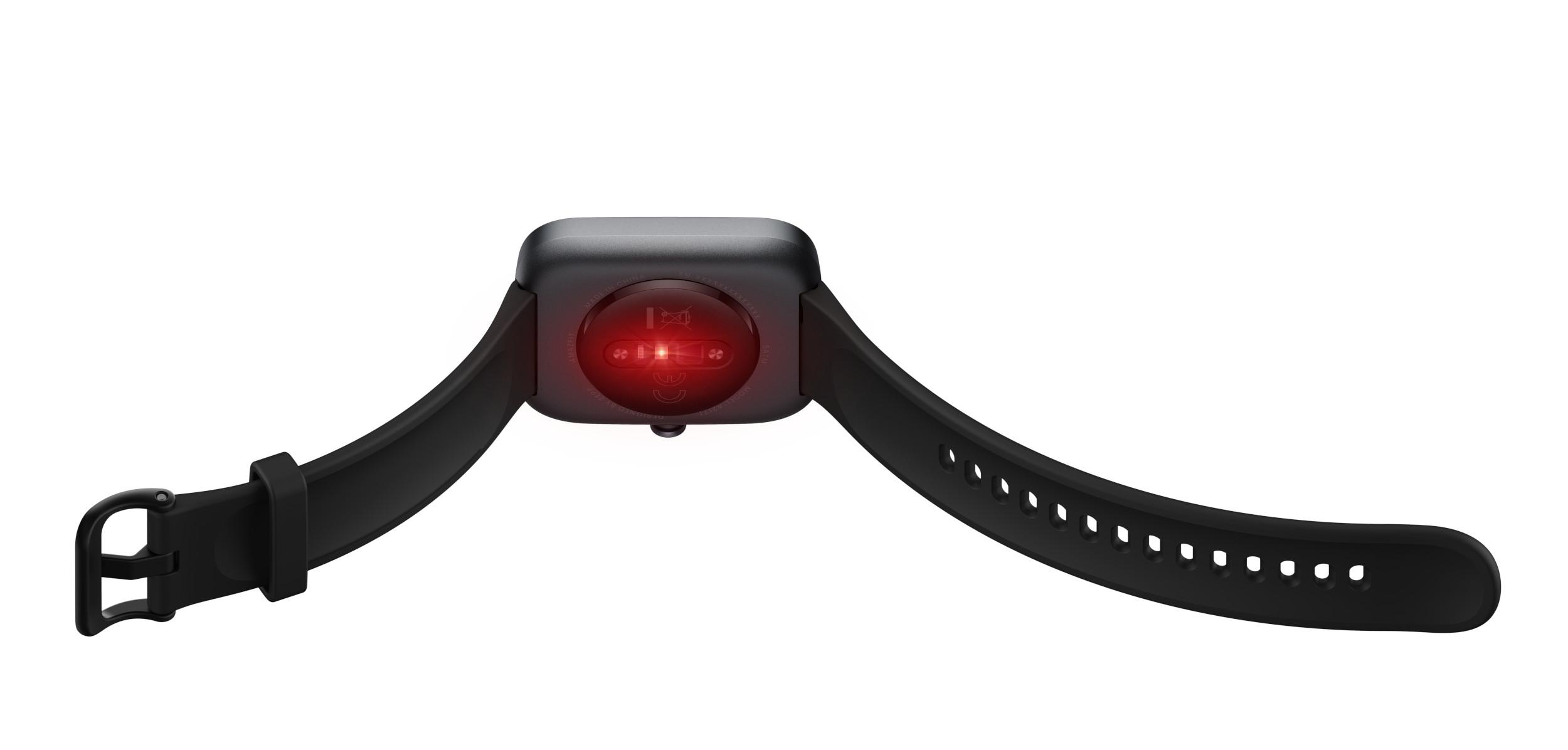 Die Rückseite einer schwarzen Smartwatch mit schwarzem Armband.