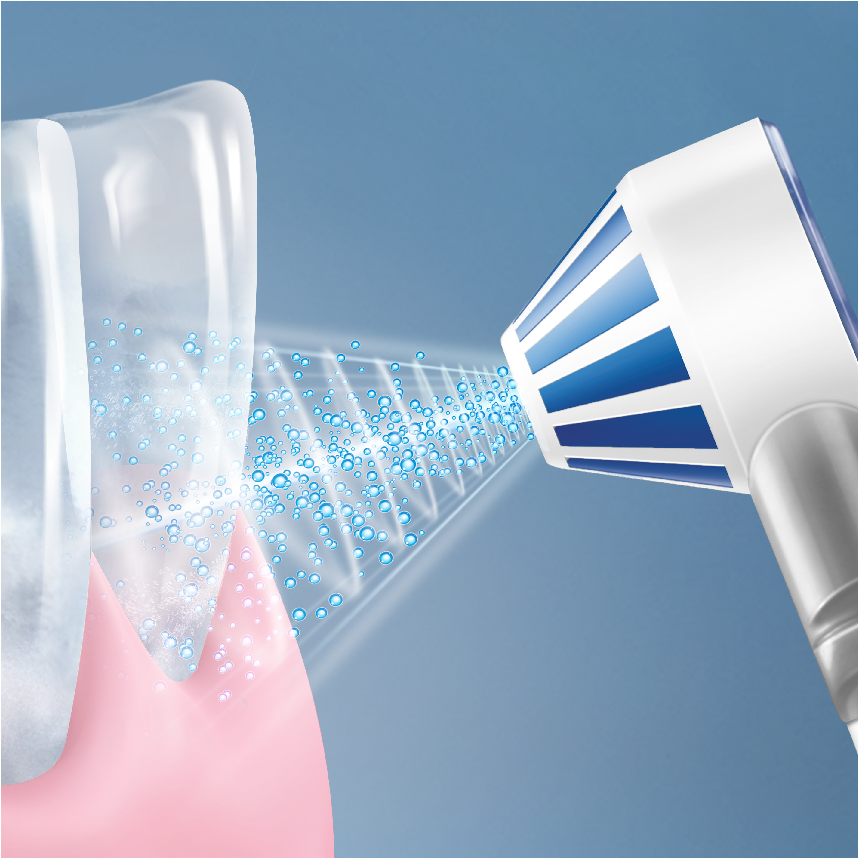 Dente pulito da uno spazzolino elettrico, con spruzzo d'acqua blu e sfondo blu.