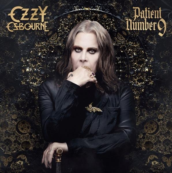 Pochette de l'album Ozzy Osbourne. Ozzy en noir, tenant une canne. Titre de l'album 'Patient Number 9'.